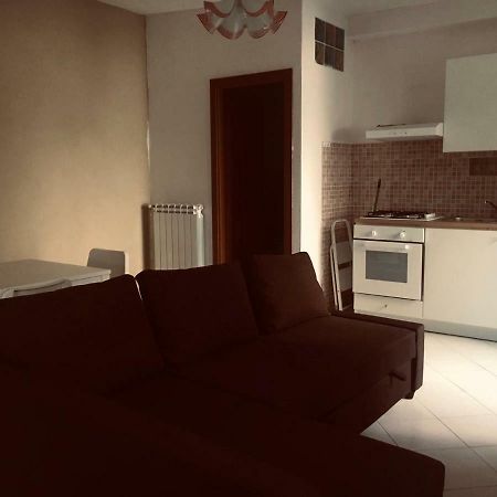 Bilocale In Centro Con Giardino Apartment Tagliacozzo Bagian luar foto