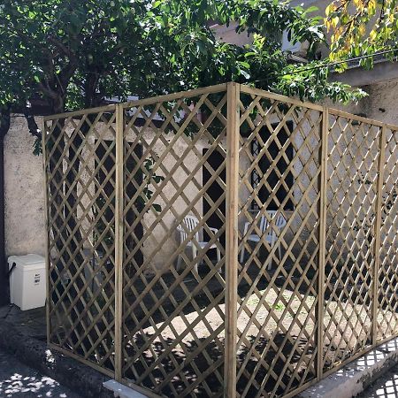 Bilocale In Centro Con Giardino Apartment Tagliacozzo Bagian luar foto